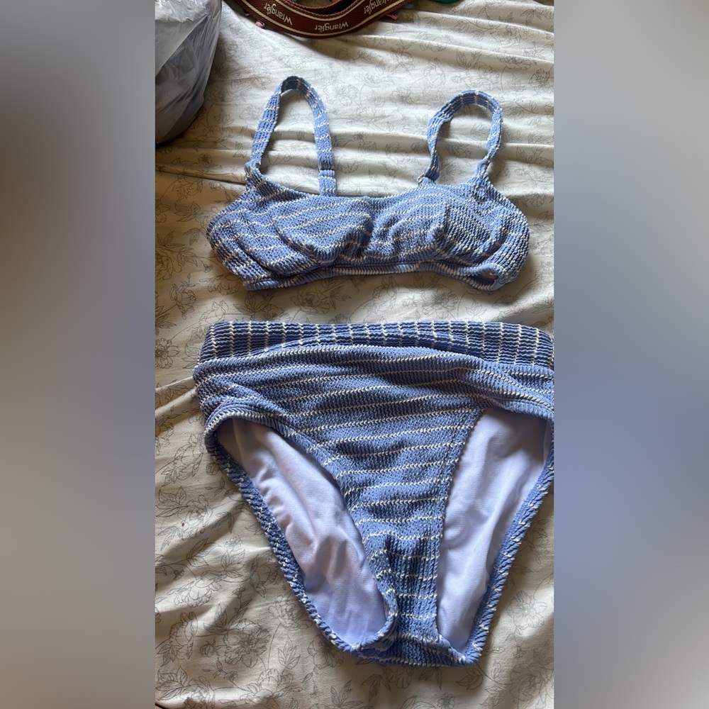 Kohls 👙👙; size small